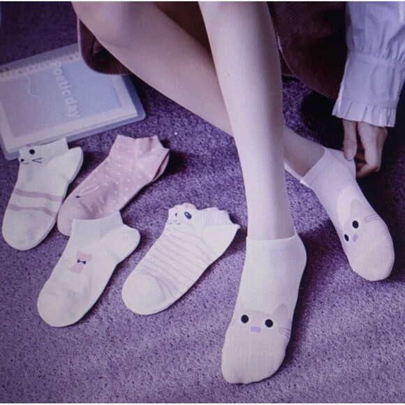 5 Pairs Cartoon Cat Print Socks Women’s Low Cut Ankle Kitty Pink White Girls NIP - Picture 3 of 8